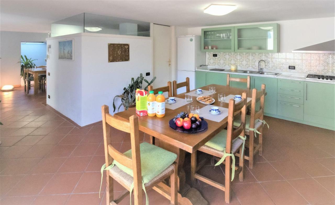 B&B Villa Apuana Marina Di Carrara Bagian luar foto